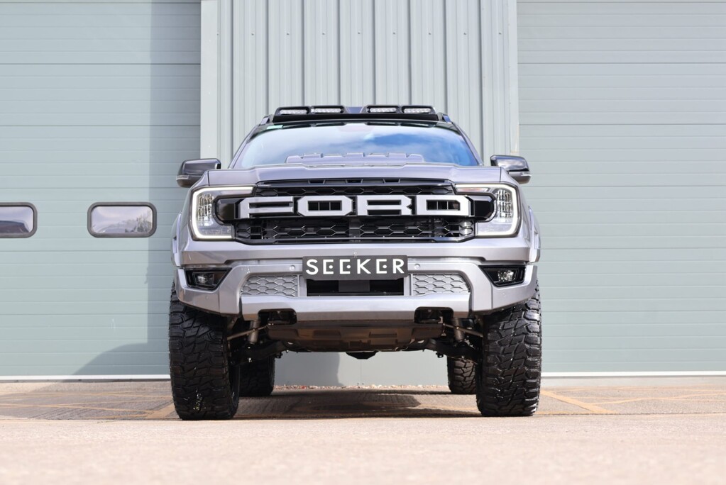 Ford Ranger  3.0 V6 WILDTRAK ECOBLUE STYLED BY SEEKER WITH A FULL SKR BUMPER UPGRADE  8