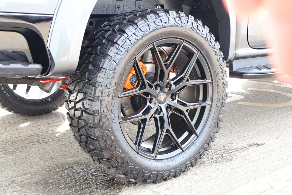 Ford Ranger  3.0 V6 WILDTRAK ECOBLUE STYLED BY SEEKER WITH A FULL SKR BUMPER UPGRADE  12