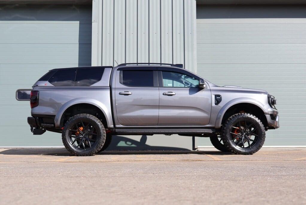 Ford Ranger  3.0 V6 WILDTRAK ECOBLUE STYLED BY SEEKER WITH A FULL SKR BUMPER UPGRADE  4
