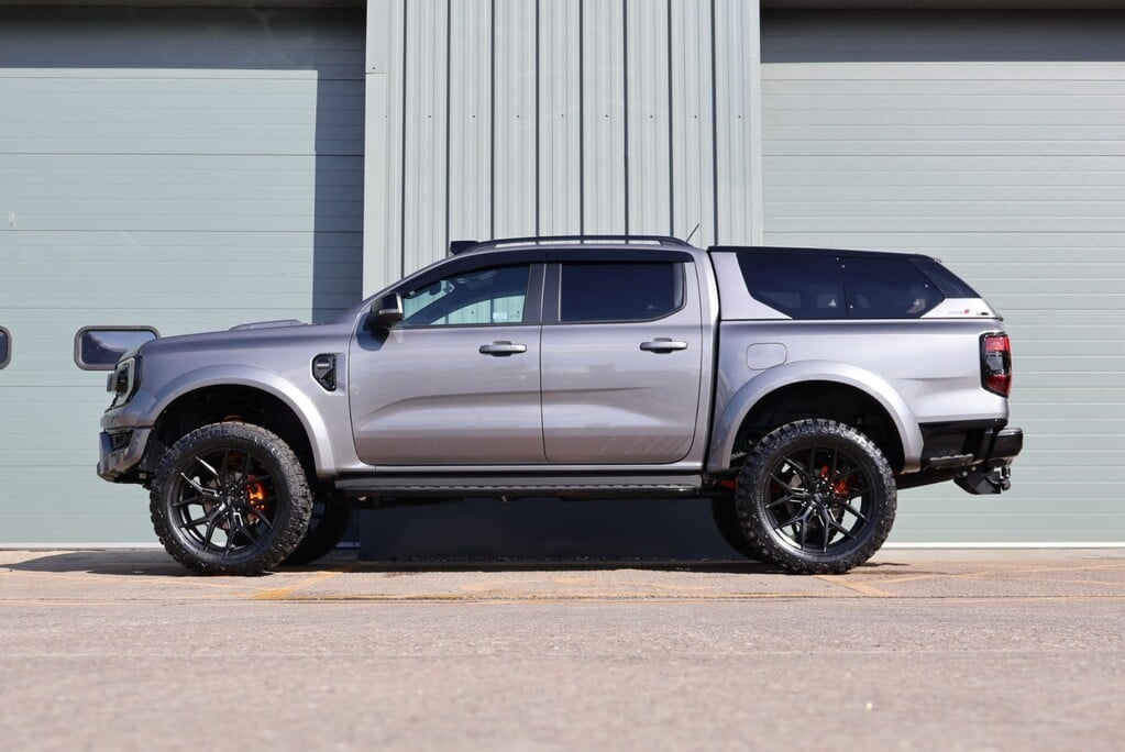Ford Ranger  3.0 V6 WILDTRAK ECOBLUE STYLED BY SEEKER WITH A FULL SKR BUMPER UPGRADE  5