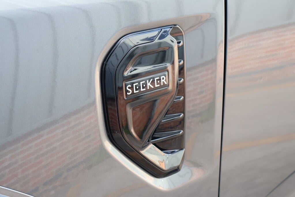 Ford Ranger  3.0 V6 WILDTRAK ECOBLUE STYLED BY SEEKER WITH A FULL SKR BUMPER UPGRADE  21