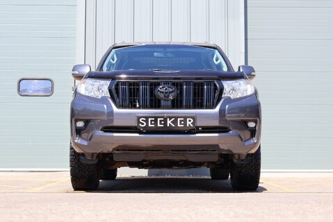 Toyota Land Cruiser ACTIVE COMMERCIAL 2.8 AUTO FULL BLACK PACK TOW PACK HEATED LEATHER SEATS  2