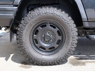 Ineos Grenadier UTILITY WAGON COMMERCIAL STYLED BY SEEKER with black pack and SKR alloys 4