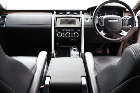 Land Rover Discovery  HSE 7 seater with huge factory spec 360 camera pan roofs black pack FSH 16