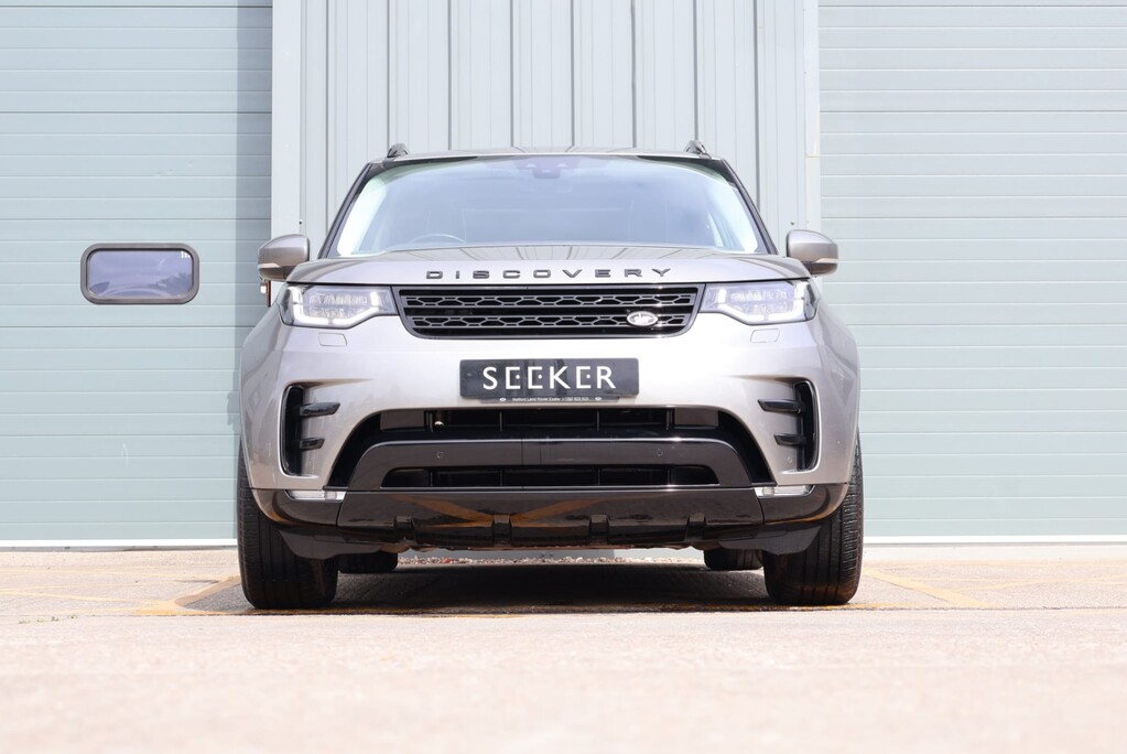 Land Rover Discovery  HSE 7 seater with huge factory spec 360 camera pan roofs black pack FSH 2