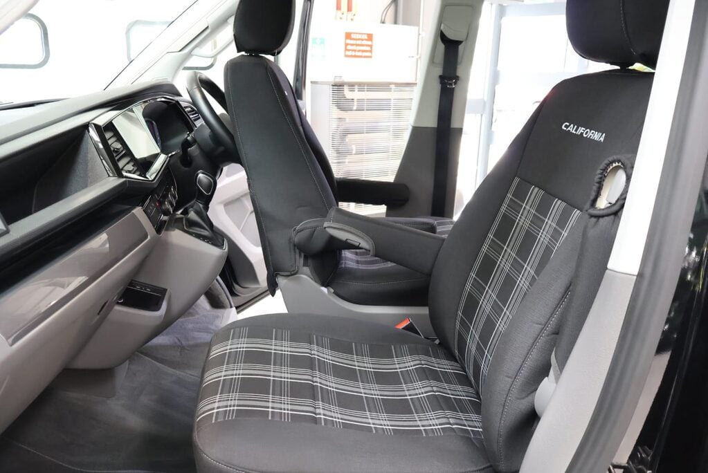 Volkswagen California 2022 OCEAN TDI 4MOTION WITH 5 YEAR M/FACT WARRANTY LAST OF 4 MOTION MODEL  21