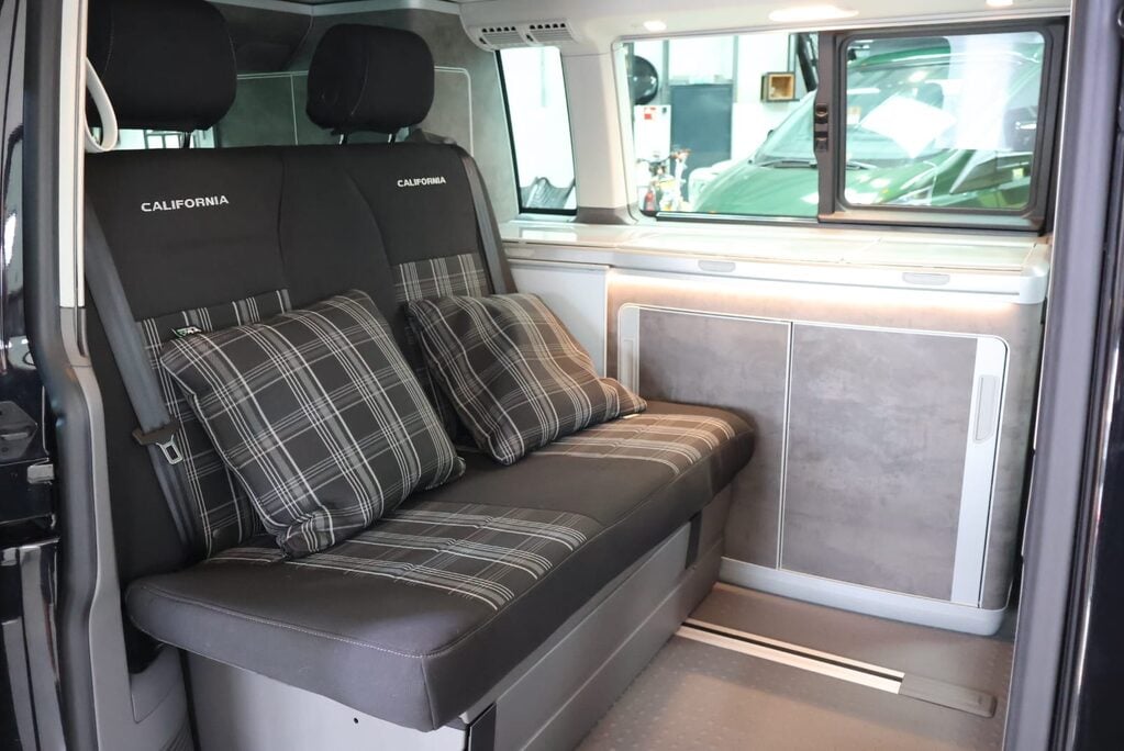Volkswagen California 2022 OCEAN TDI 4MOTION WITH 5 YEAR M/FACT WARRANTY LAST OF 4 MOTION MODEL  23
