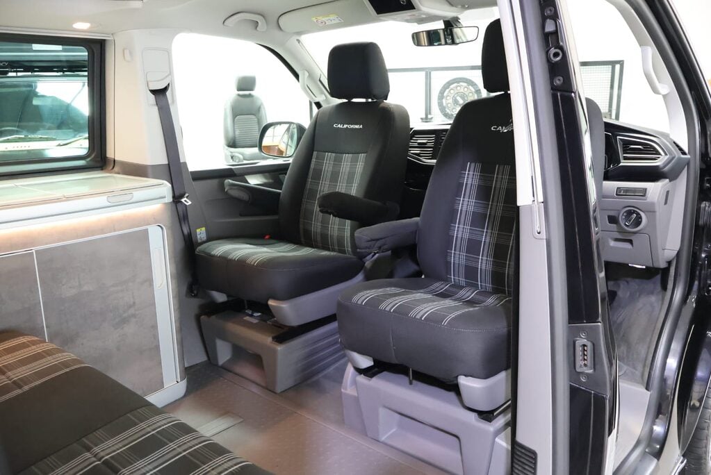 Volkswagen California 2022 OCEAN TDI 4MOTION WITH 5 YEAR M/FACT WARRANTY LAST OF 4 MOTION MODEL  25