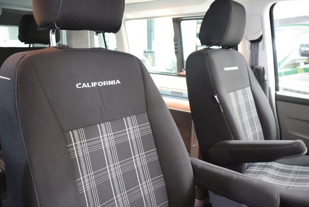 Volkswagen California 2022 OCEAN TDI 4MOTION WITH 5 YEAR M/FACT WARRANTY LAST OF 4 MOTION MODEL  22