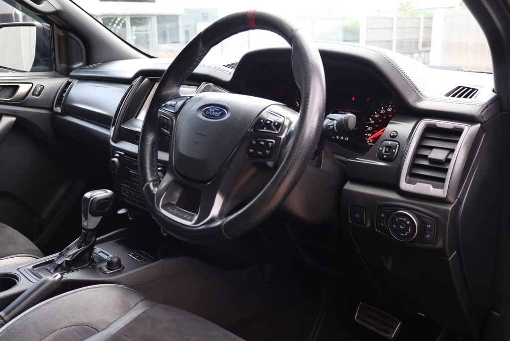 Ford Ranger RAPTOR ECOBLUE BESPOKE STYLED BY SEEKER UK  COMES WITH 12 MONTHS WARRANTY 21