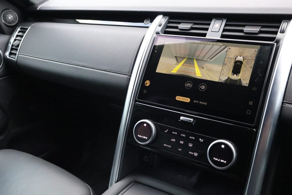 Land Rover Discovery COMMERCIAL DYNAMIC HSE WITH A REAR SEAT CONVERSION 18
