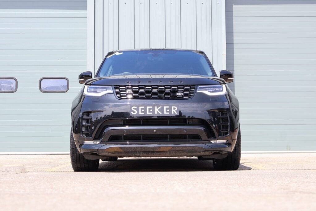 Land Rover Discovery COMMERCIAL DYNAMIC HSE WITH A REAR SEAT CONVERSION styled by seeker  2