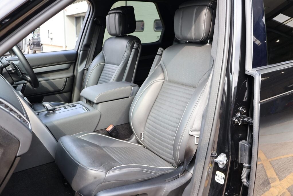 Land Rover Discovery COMMERCIAL DYNAMIC HSE WITH A REAR SEAT CONVERSION styled by seeker  21