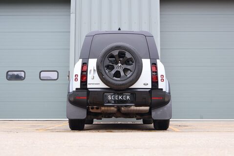 Land Rover Defender 110 110 HARD TOP SE MHEV with full dealer history and genuine rear seats fitted 8