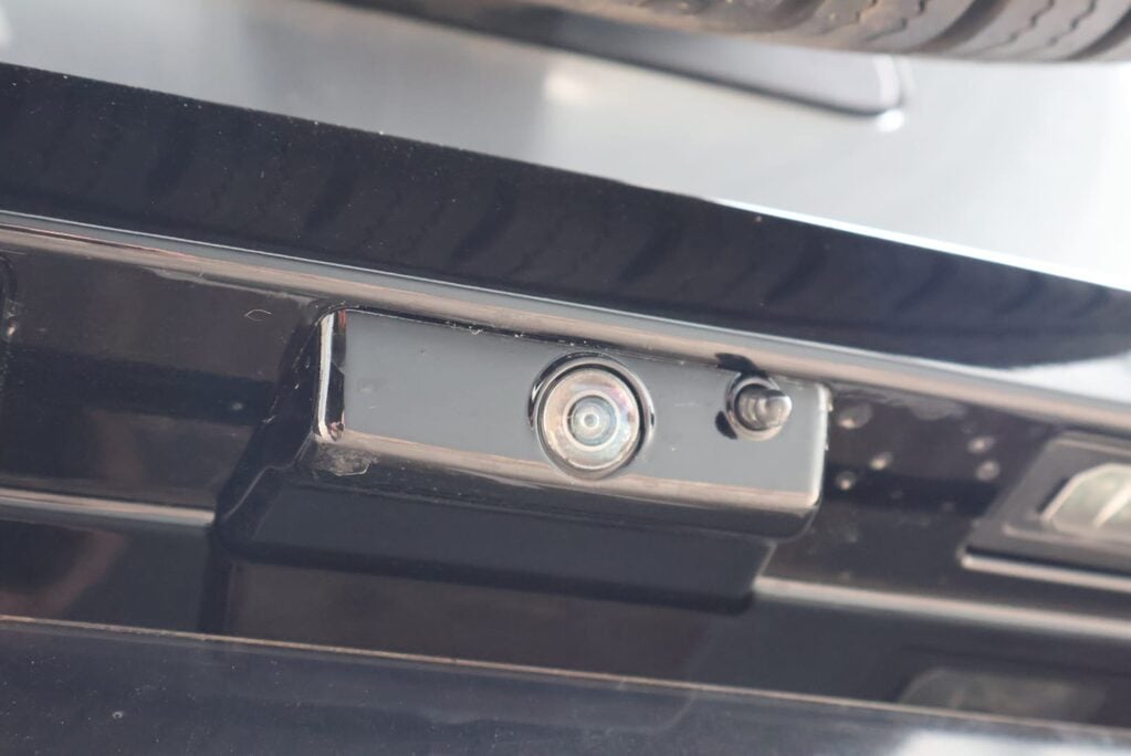 Land Rover Defender 110 110 HARD TOP SE MHEV with full dealer history and genuine rear seats fitted 13
