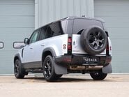 Land Rover Defender 110 110 HARD TOP SE MHEV with full dealer history and genuine rear seats fitted 9