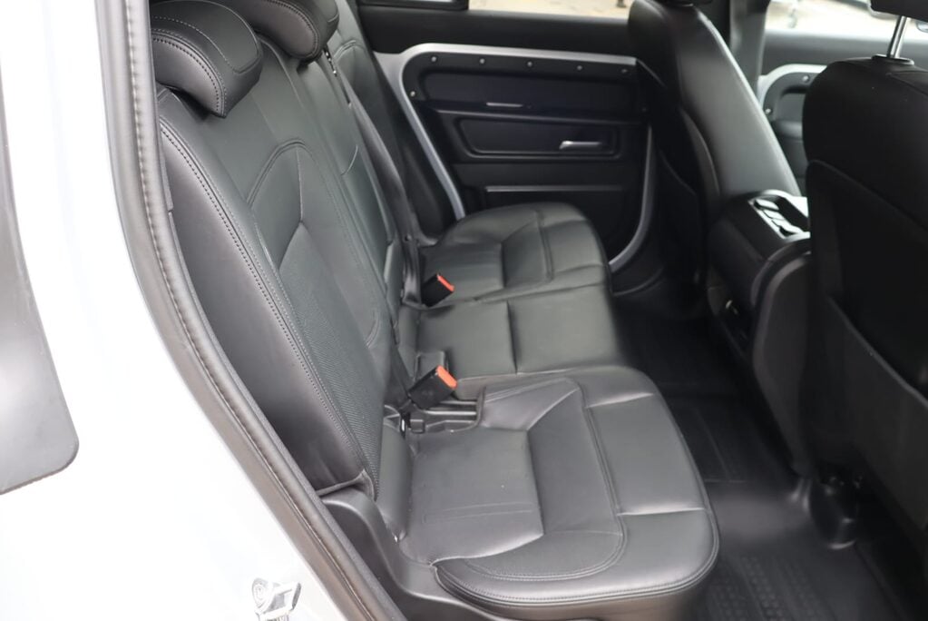 Land Rover Defender 110 110 HARD TOP SE MHEV with full dealer history and genuine rear seats fitted 16