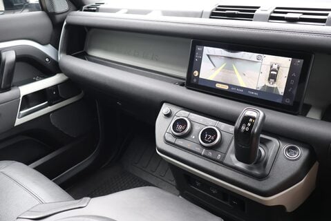 Land Rover Defender 110 110 HARD TOP SE MHEV with full dealer history and genuine rear seats fitted 28