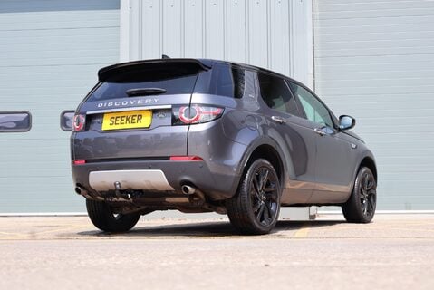 Land Rover Discovery Sport 2.0 TD4 HSE LUXURY pan roof 20 inch black wheels black roof 1 owner 7 seats 7