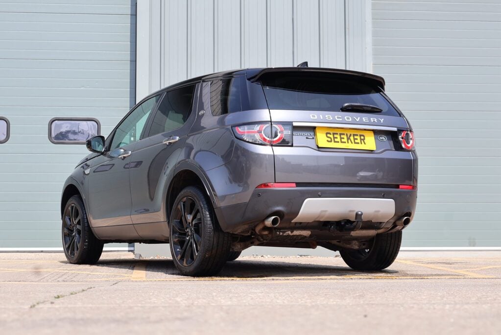 Land Rover Discovery Sport 2.0 TD4 HSE LUXURY pan roof 20 inch black wheels black roof 1 owner 7 seats 9