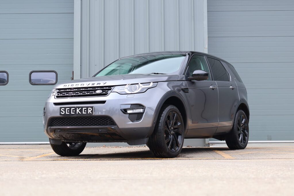 Land Rover Discovery Sport 2.0 TD4 HSE LUXURY pan roof black pack + wheels black roof 1 owner 7 seats 1