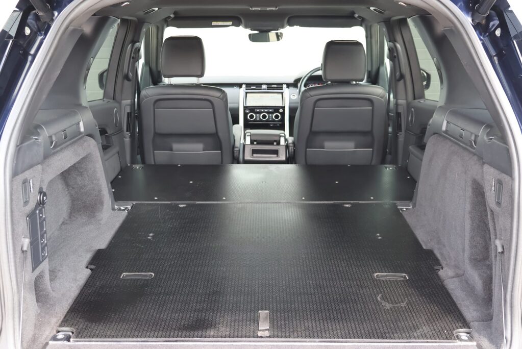 Land Rover Discovery SD6 COMMERCIAL HSE styled by Seeker Huge spec cambelt just completed  15