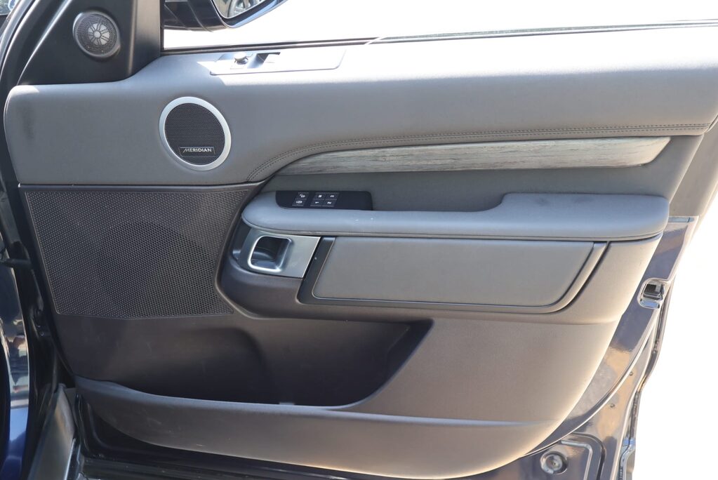 Land Rover Discovery SD6 COMMERCIAL HSE styled by Seeker Huge spec cambelt just completed  16