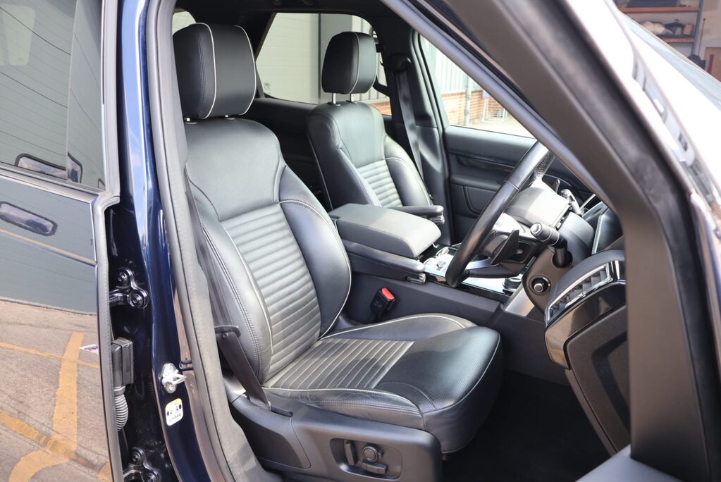 Land Rover Discovery SD6 COMMERCIAL HSE styled by Seeker Huge spec cambelt just completed  20