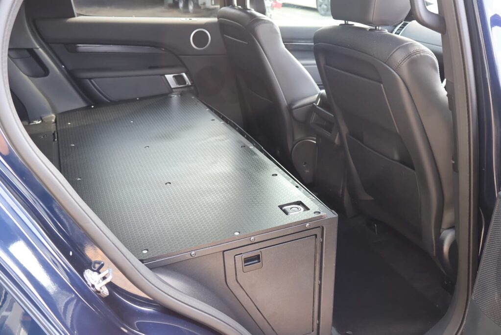 Land Rover Discovery SD6 COMMERCIAL HSE styled by Seeker Huge spec cambelt just completed  22