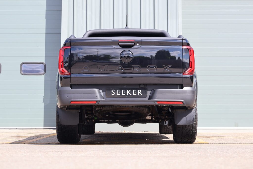 Volkswagen Amarok STYLE 4MOTION Full styling pack over 10k spend looks stunning  6