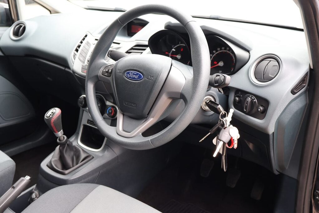 Ford Fiesta EDGE only 21000 miles from new recent service full Mot just completed  14