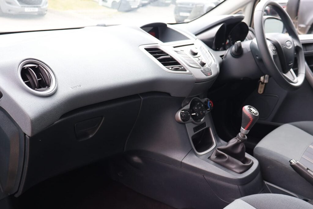 Ford Fiesta EDGE only 21000 miles from new recent service full Mot just completed  15