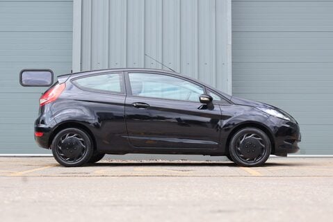 Ford Fiesta EDGE only 21000 miles from new recent service full Mot just completed  5