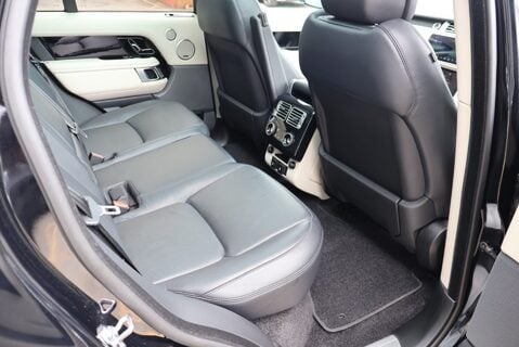 Land Rover Range Rover 3.0 SDV6 VOGUE SE full land rover history black pack Seeker styled 1 owner  11
