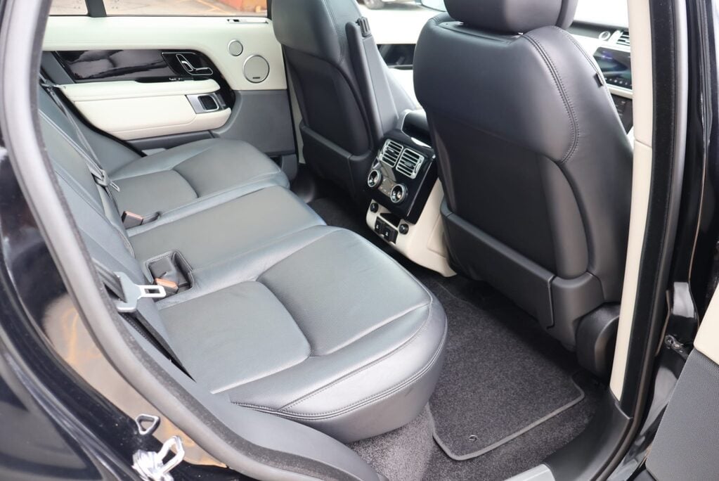 Land Rover Range Rover 3.0 SDV6 VOGUE SE full land rover history black pack Seeker styled 1 owner  11