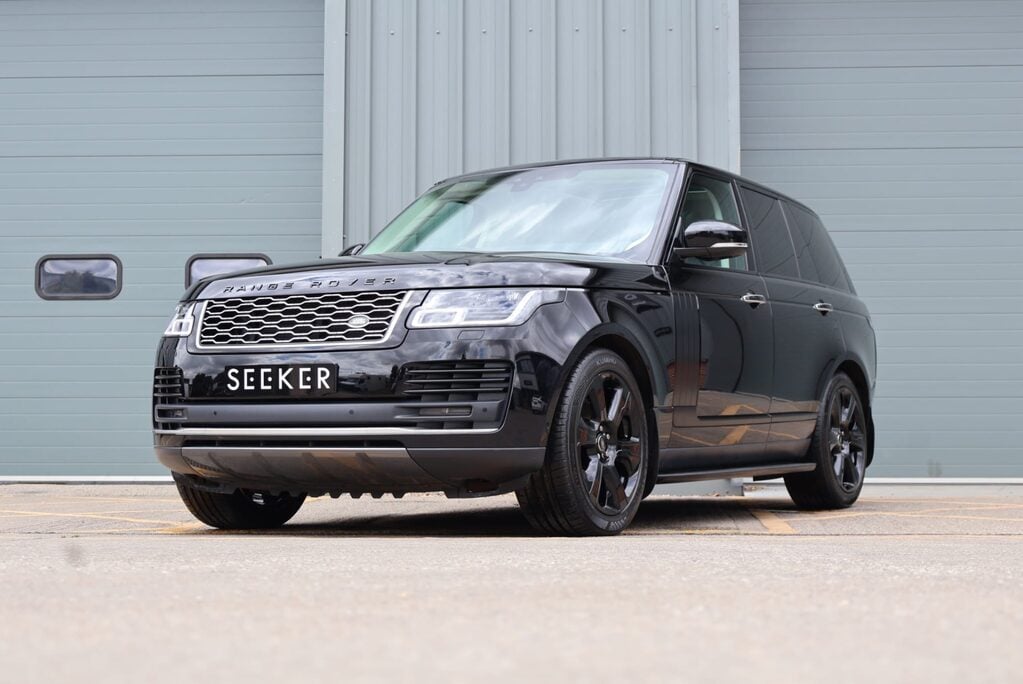 Land Rover Range Rover 3.0 SDV6 VOGUE SE full land rover history black pack Seeker styled 1 owner  3