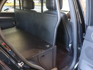 Land Rover Discovery R-DYNAMIC HSE MHEV   black pack side steps black wheels painted calipers 8