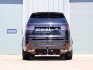 Land Rover Discovery R-DYNAMIC HSE MHEV   black pack side steps black wheels painted calipers 5