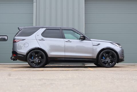 Land Rover Discovery COMMERCIAL DYNAMIC HSE styled by seeker genuine rear seats cost £7500 PV 4