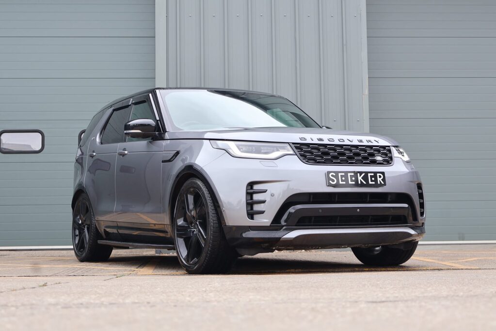 Land Rover Discovery COMMERCIAL DYNAMIC HSE styled by seeker genuine rear seats cost £7500 PV 1