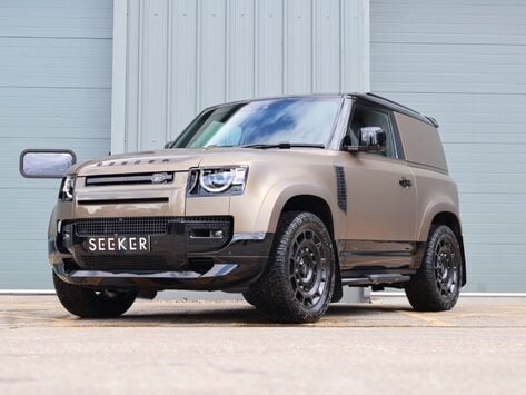 Land Rover Defender 90 Brand new HARD TOP 350  X-DYNAMIC HSE styled by seeker Matt PPF finish 