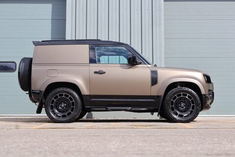 Land Rover Defender 90 Brand new HARD TOP 350  X-DYNAMIC HSE styled by seeker Matt PPF finish  7