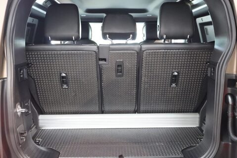 Land Rover Defender 90 NEW HARD TOP 350  X-DYNAMIC HSE styled by 20k spend inc genuine rear seat   35