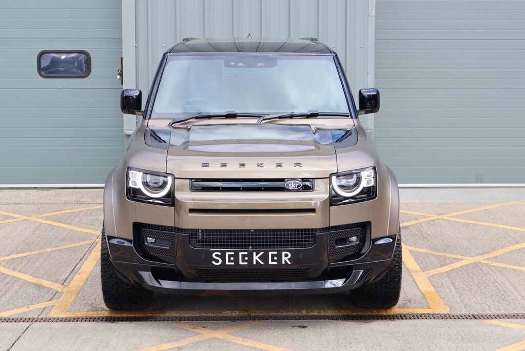 Land Rover Defender 90 Brand new HARD TOP 350  X-DYNAMIC HSE styled by seeker Matt PPF finish  2