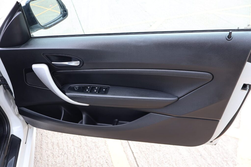 BMW 2 Series 218D M SPORT huge factory spec over 5k factory upgrades recent service  17