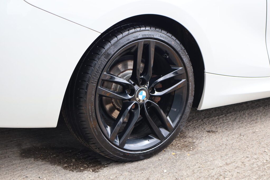 BMW 2 Series 218D M SPORT huge factory spec over 5k factory upgrades recent service  18