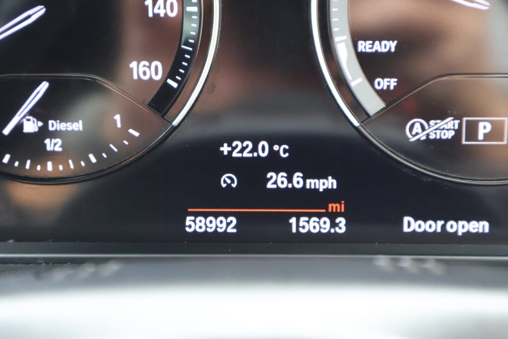 BMW 2 Series 218D M SPORT huge factory spec over 5k factory upgrades recent service  23