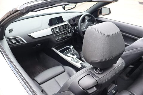 BMW 2 Series 218D M SPORT huge factory spec over 5k factory upgrades recent service  25