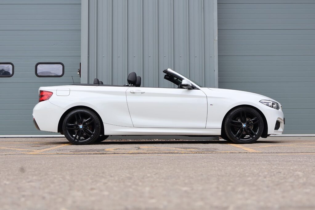 BMW 2 Series 218D M SPORT huge factory spec over 5k factory upgrades recent service  13