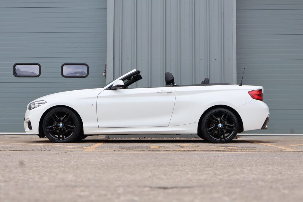BMW 2 Series 218D M SPORT huge factory spec over 5k factory upgrades recent service  15